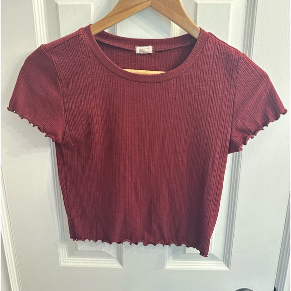 Maroon garage lettuce hem baby tee, size small - Picture 2 of 3